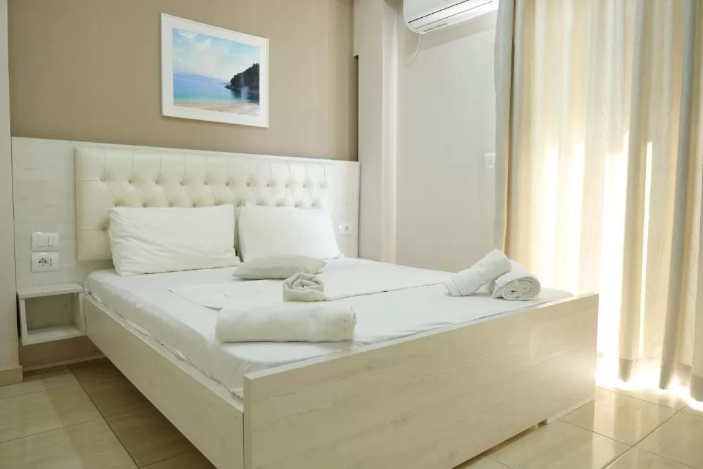 Alpha APART Deluxe 1.jpg